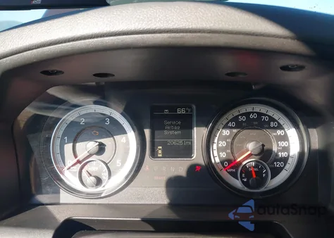 2015 Ram 2500 St z USA, uszkodzony, nr VIN 3C6UR5HLXFG507311